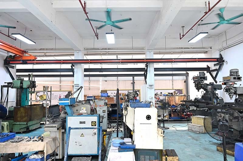 Guangzhou Tieqi Construction Machinery Co., Ltd. lini produksi produsen