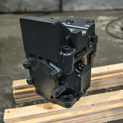 708-1T-00420 7081T00420 Pump Assembly Komatsu D275A Bagian