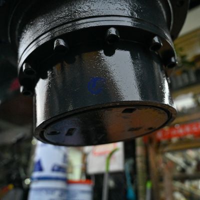 9228435 9272923 9290867 9291582 Final drive perakitan motor travel Hitachi 70-5A