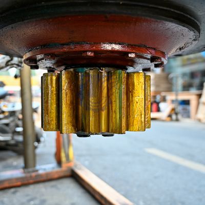 Penggerak Akhir HD1430 Kato Excavator Slewing Reducer Gearbox Pengurang Slewing