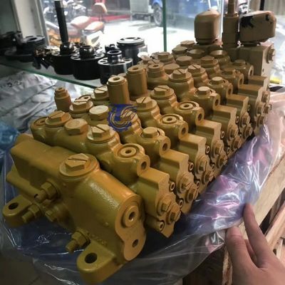 456-1837 CAT 305 306 307E2 308 Katup Kontrol Utama Digerakkan oleh Mesin C2.4 Suku Cadang Mini Hydraulic Excavator