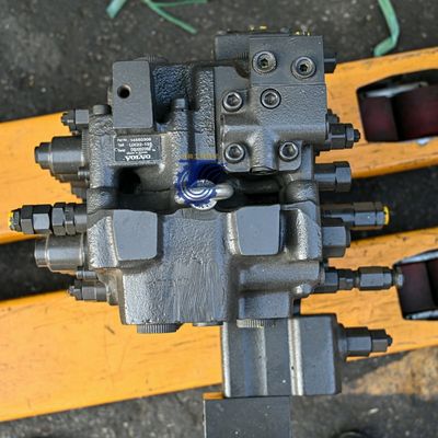 UX22-135 VOE14550306 Katup kontrol hidrolik EC135B EC140 EC140B EC140D Bagian hidrolik excavator
