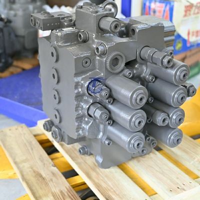 VOE14532821 Katup kontrol hidrolik EC210 EC240 Excavator Main Control Valve Bagian perbaikan mesin konstruksi