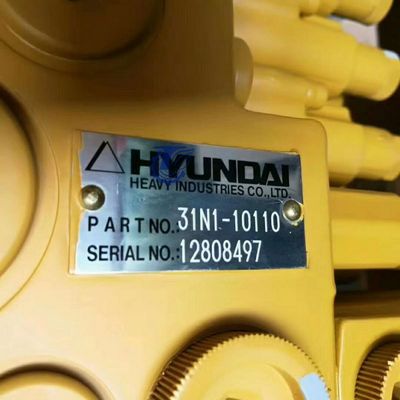 31N1-10110 R80-7 Kompilasi katup kontrol hidrolik Untuk Hyundai Excavator Distribution Valve