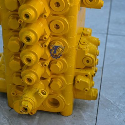 723-57-12306 723-56-11200 723-57-11700 Excavator Main Control Valve Assembly untuk PC120-6 PC130-7 Mini Excavator