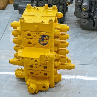 723-24-10803 723-24-10801 723-24-10800 Untuk BULLDOZER Komatsu D61EX-12 Katup Kontrol Utama Hidrolik Suku Cadang Mesin Konstruksi Aftermarket Kualitas Tinggi Asli