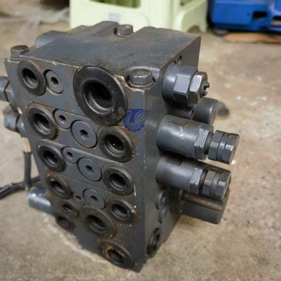 723-82-31100 7238231100 723-82-30100 Untuk Komatsu FD35/40-10 FD35Y/40Y-10 FD40Z-10 FD45-10 Forklift PARTS Hydraulic MAIN CONTROL VALVE aftermarket Asli