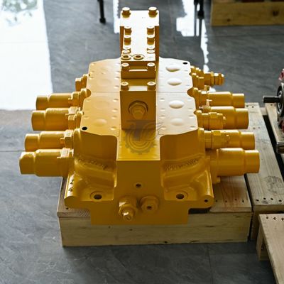 723-63-12101 723-63-12100 723-63-11104 Katup kontrol utama hidrolik untuk Komatsu D65E D65E-12 D85E D85ESS Excavator Wheel Loader Parts Aftermarket Asli