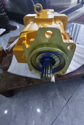 7081G00110 7081H00050 7055131210 Pompa Gear Hidraulik Pompa Utama Assy Bomba untuk Komatsu PC4000-6 PC4000 Excavator Parts Aftermarket Asli Asli