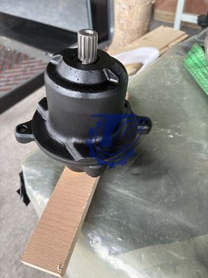B0440-18001 708-7r-00710 708-7r-01690 Untuk Kayaba Wa320-5 Wa320-6 Penggemar hidraulik Motor Motor;minyak (penggerak kipas) Bagian excavator Pasang Pasar Asli